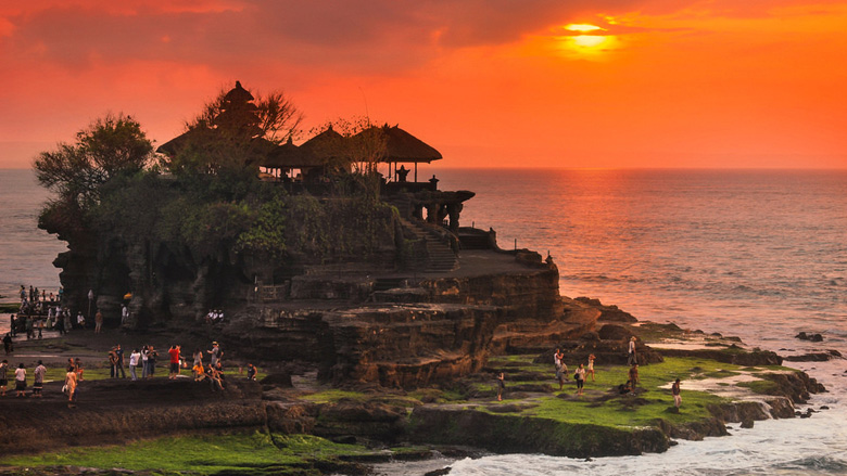 Bali Bedugul and Tanah Lot Sunset Tour